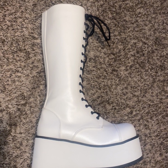 Demonia chunky white Tall knee calf platform boots -  Trashville - 502 - Picture 2 of 7